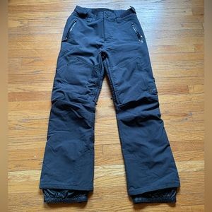 Sunice snow pants s. Some fraying on the back hem but otherwise in great shape!